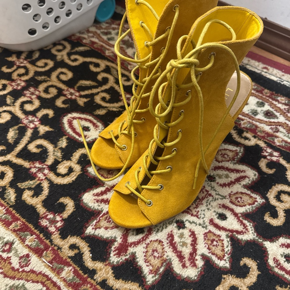 Yellow Lace-Up Women's Shoes